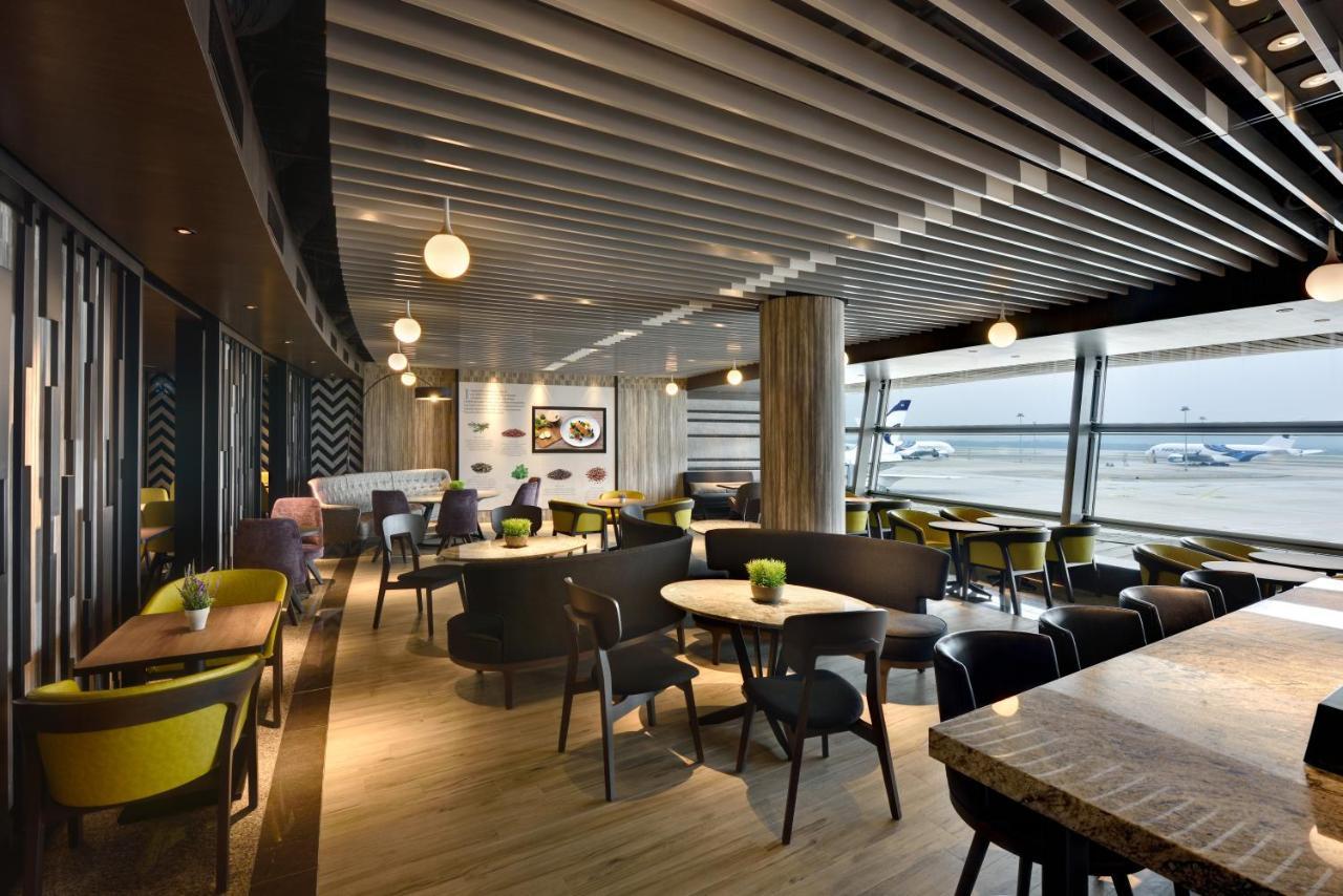 Plaza Premium Lounge  Hotel Sepang Esterno foto
